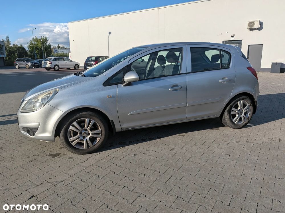 Opel Corsa - 20