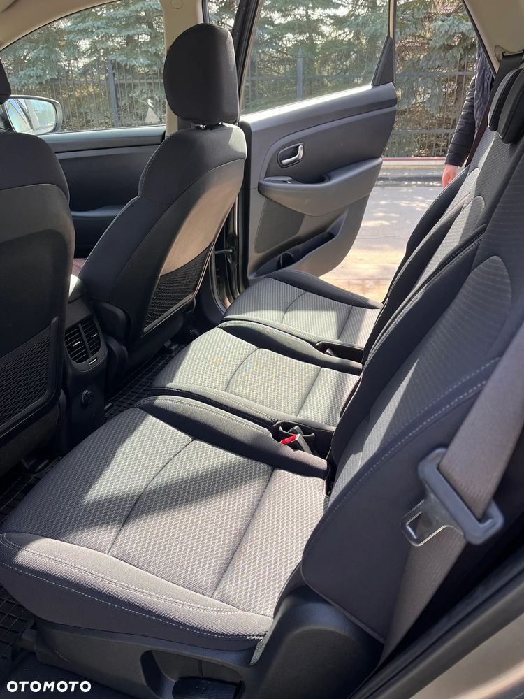 Kia Carens 1.6 GDI L - 15