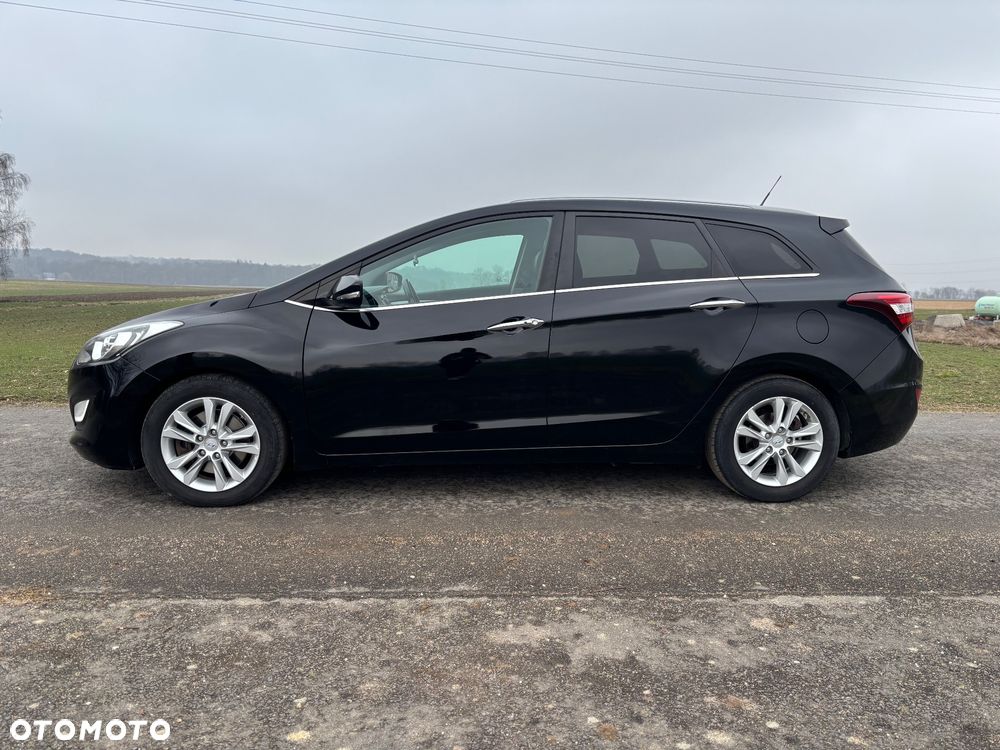 Hyundai i30 1.6 CRDI Trend - 3