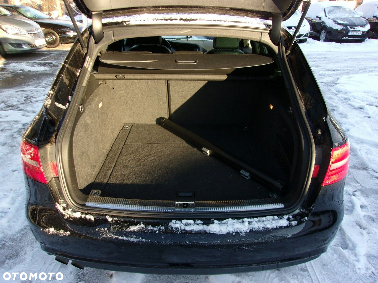 Audi A4 Avant 2.0 TDI DPF S line Sportpaket - 32