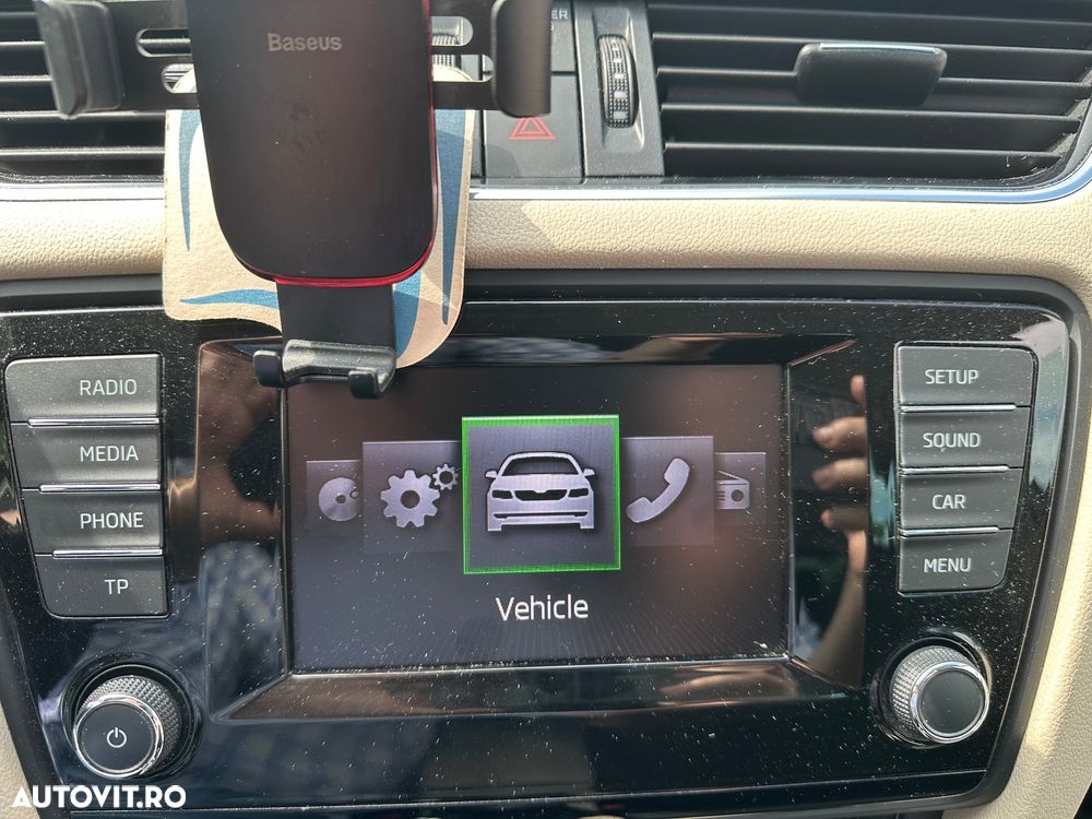Skoda Octavia 1.6 TDI 4X4 ELEGANCE - 14