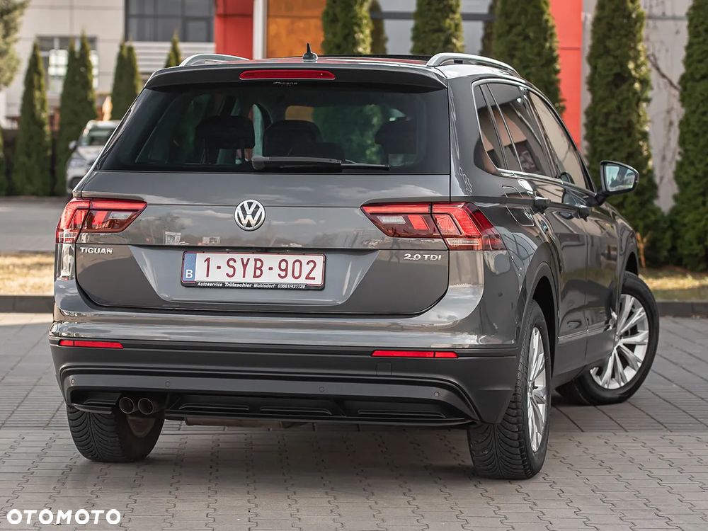 Volkswagen Tiguan - 12