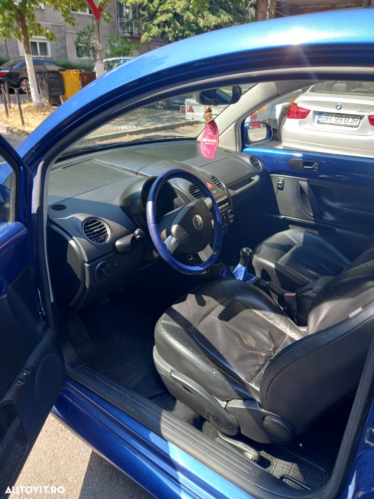 Volkswagen New Beetle - 7