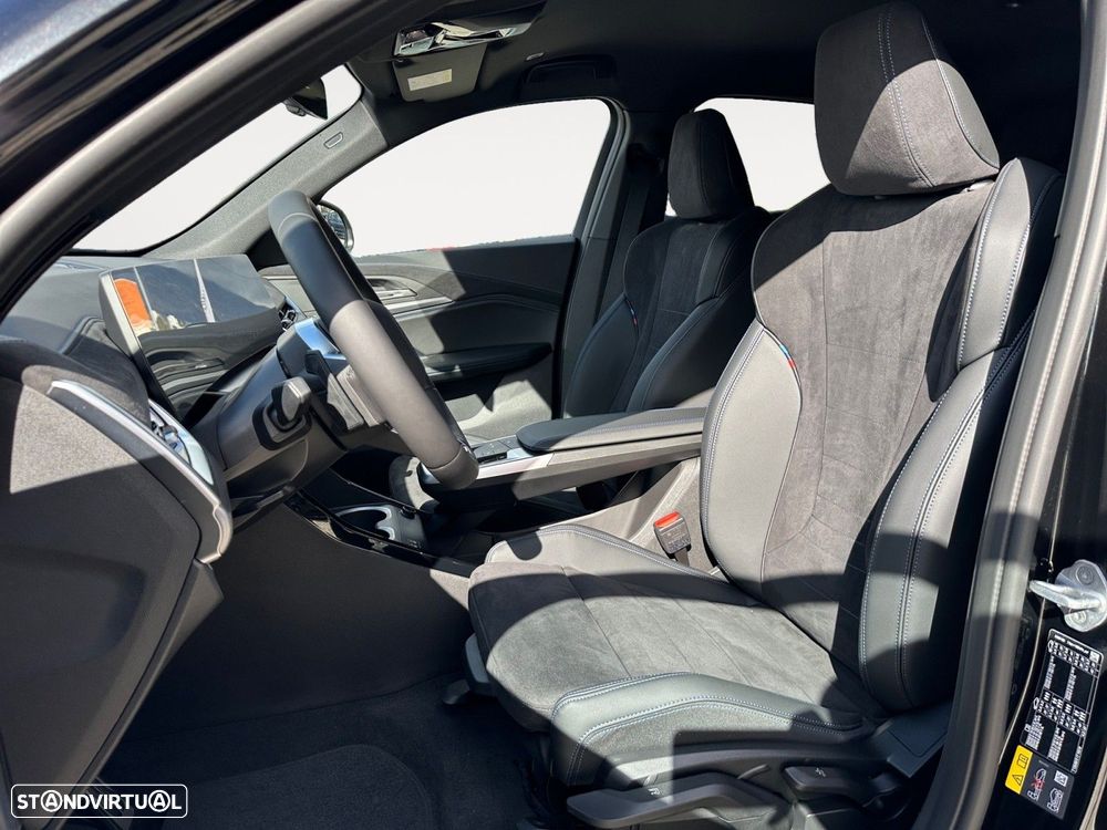 BMW iX2 eDrive20 - 9