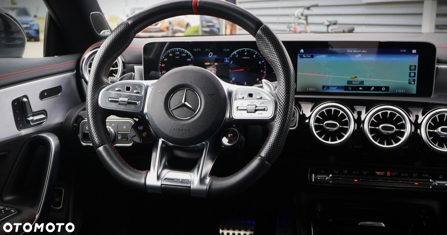 Mercedes-Benz CLA - 11