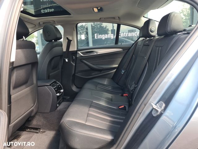 BMW Seria 5 530e Aut. Luxury Line - 8