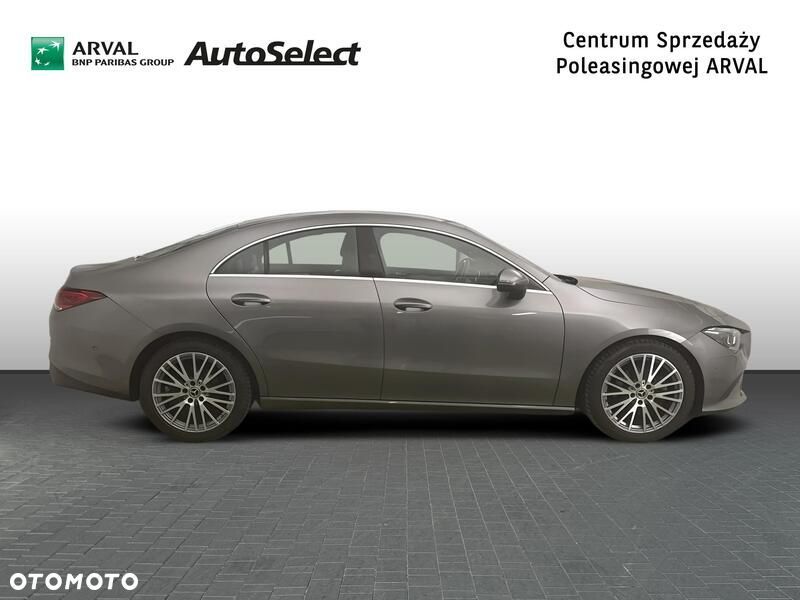Mercedes-Benz CLA 200 7G-DCT - 7