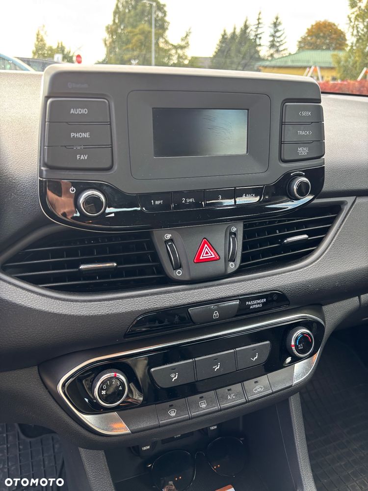 Hyundai i30 1.4 Comfort - 8