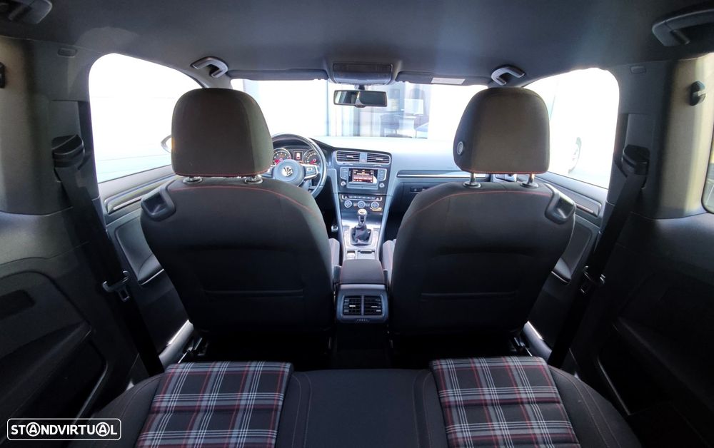 VW Golf 2.0 TSi GTi - 13