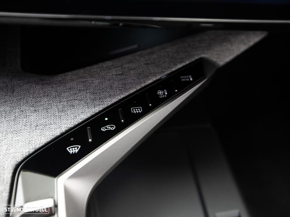 Peugeot E-3008 73 kWh Allure - 18