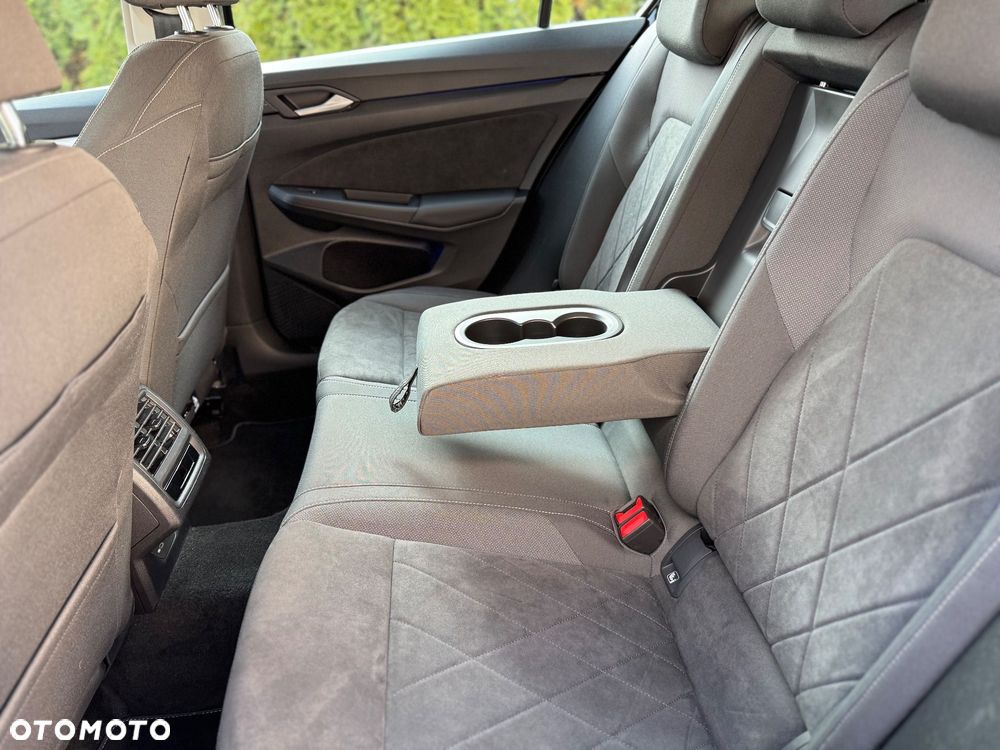 Volkswagen Golf - 12