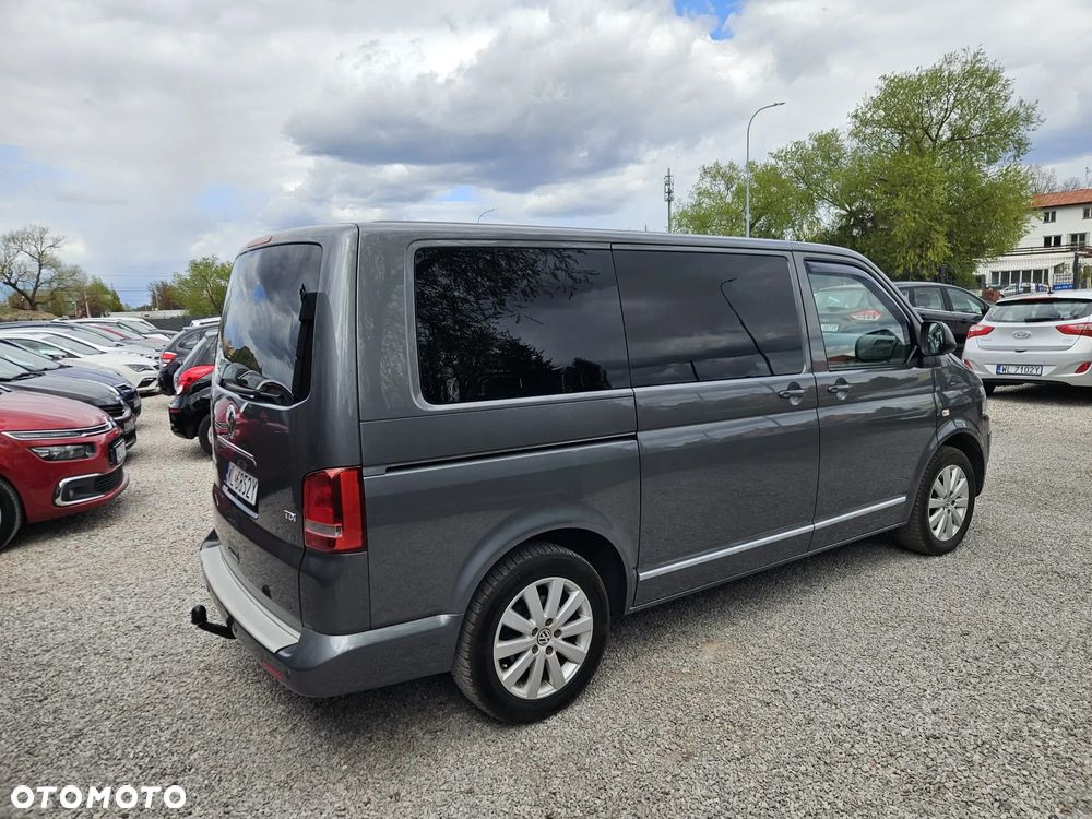 Volkswagen Multivan - 13
