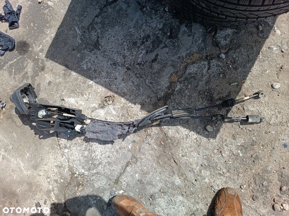 Wybierak Zmiany Biegów Linki Gałka Mieszek Renault Kangoo II III  1.5 DCI 341083007R - 1