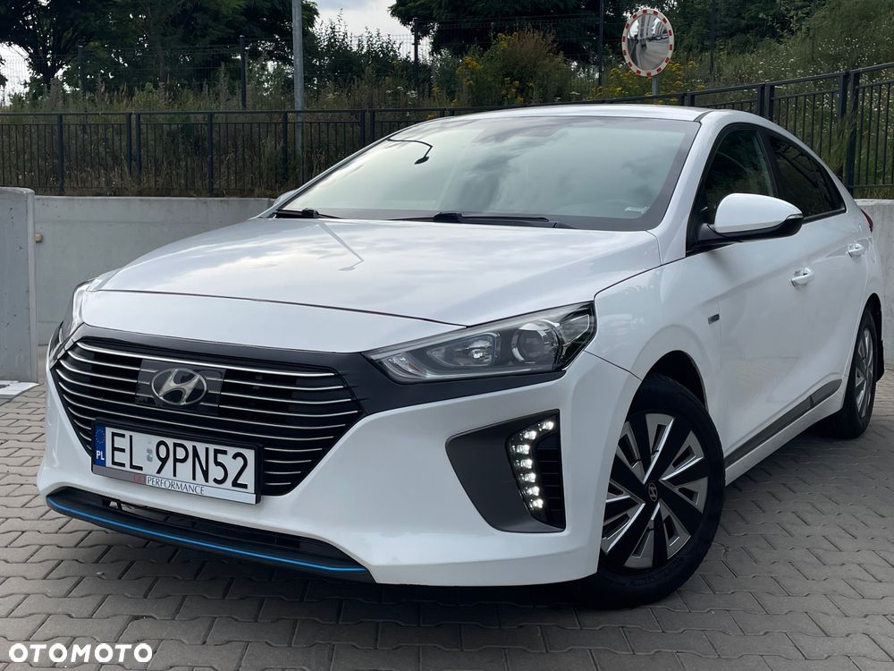 Hyundai IONIQ Hybrid Business - 2