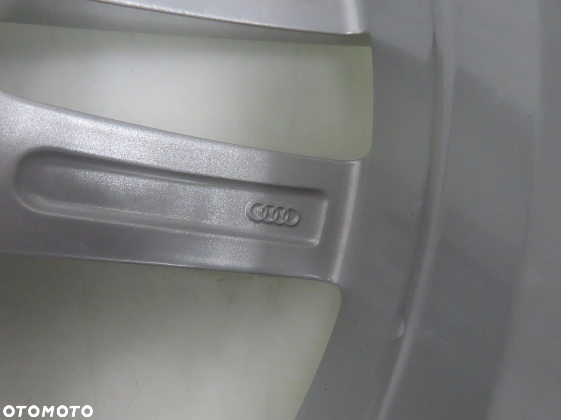 Alufelgi 17'' Audi A3 S3 8Y0601025L 5x112 ET43 6,5J - 3