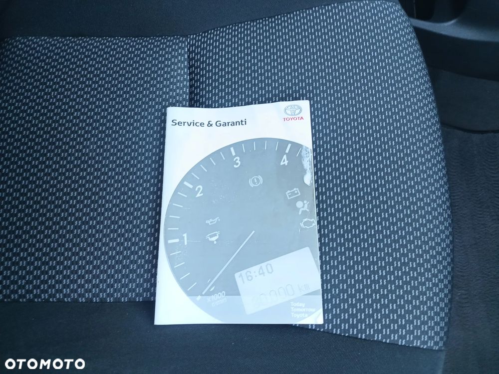 Toyota Auris 1.6 Luna - 13