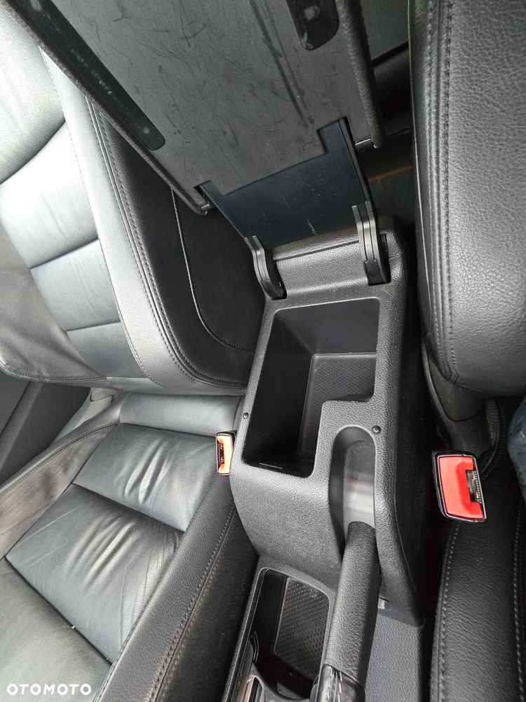 Volkswagen Golf 2.0 TDI GTD - 23