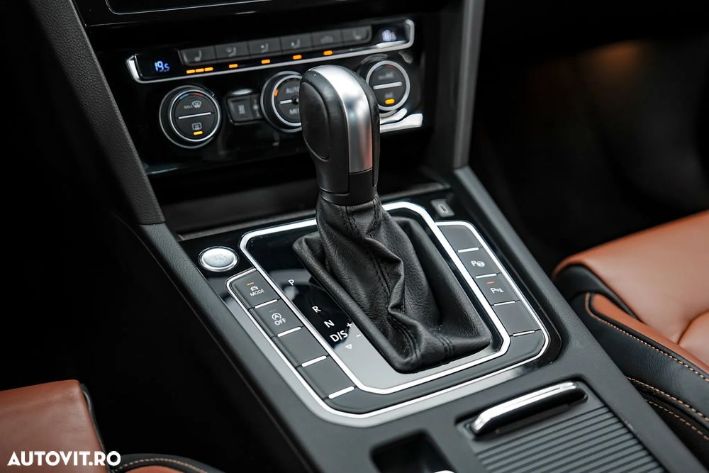 Volkswagen Passat 2.0 TDI DSG R Executive - 33