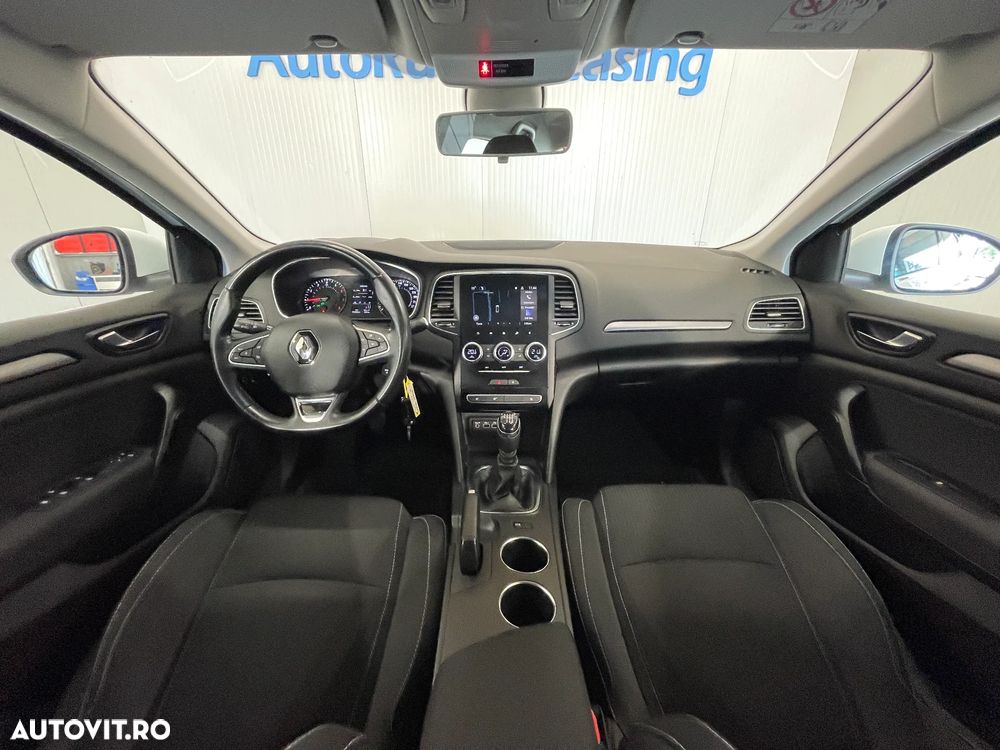 Renault Megane TCe Zen - 7