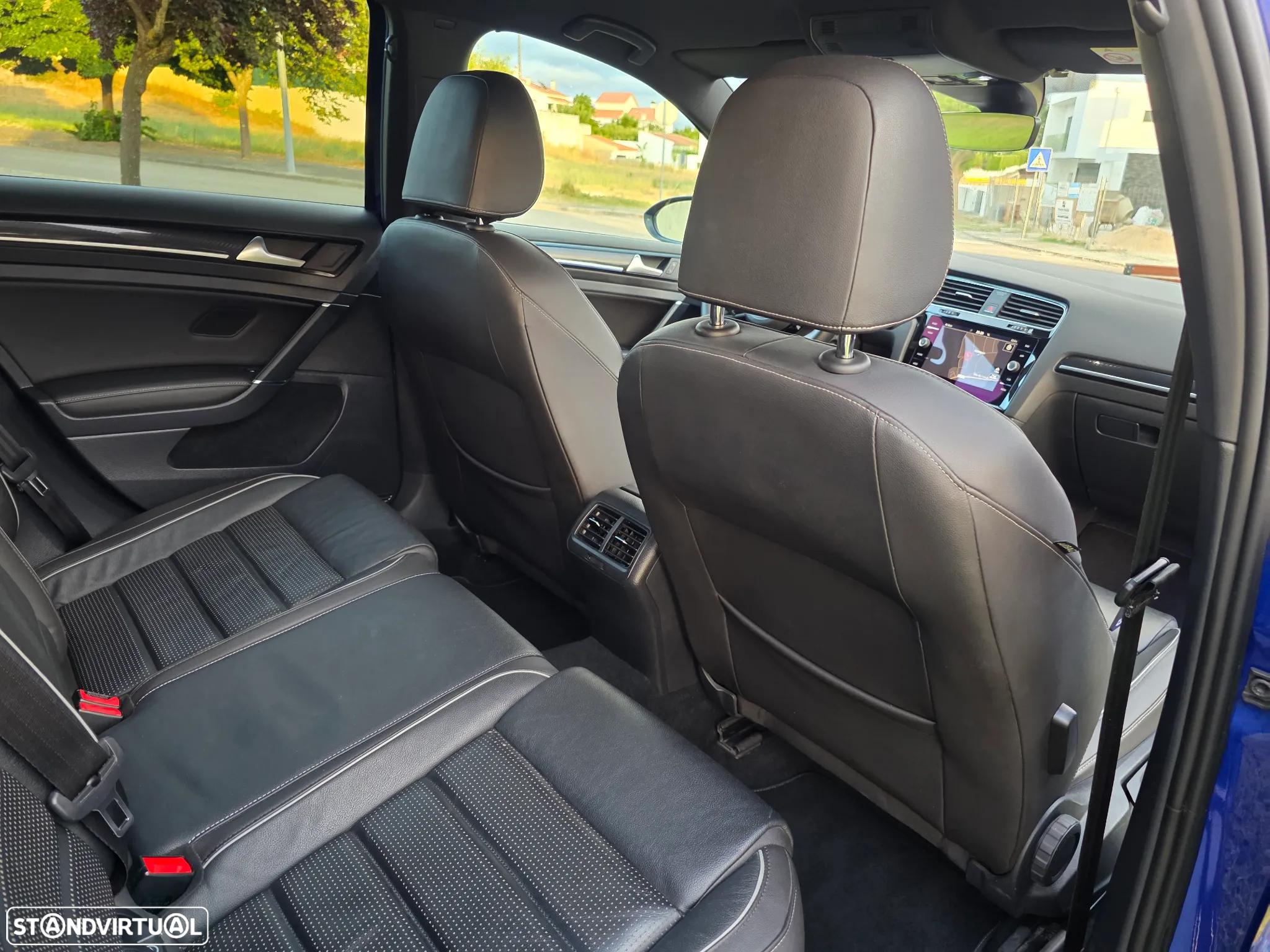 VW Golf 2.0 TSI R DSG - 29