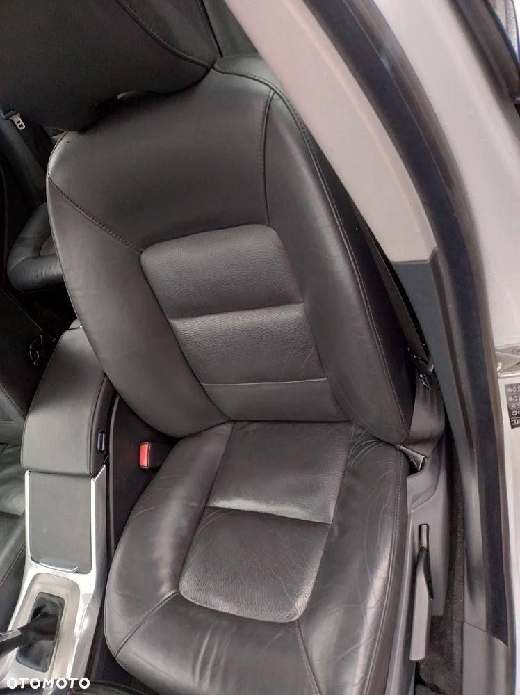 Volvo V70 D4 Momentum - 24