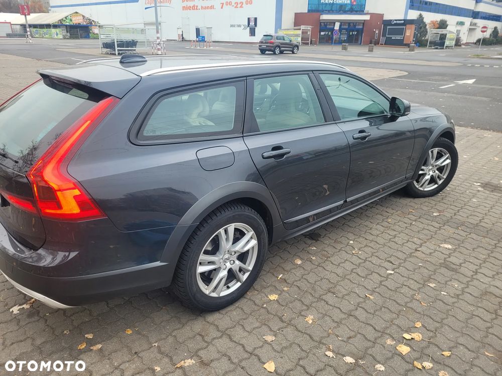 Volvo V90 Cross Country D4 AWD - 12