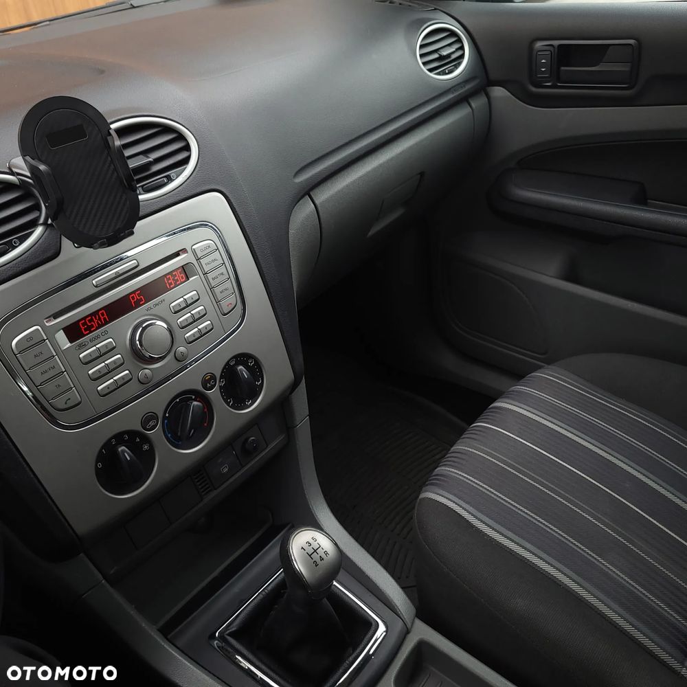 Ford Focus - 21