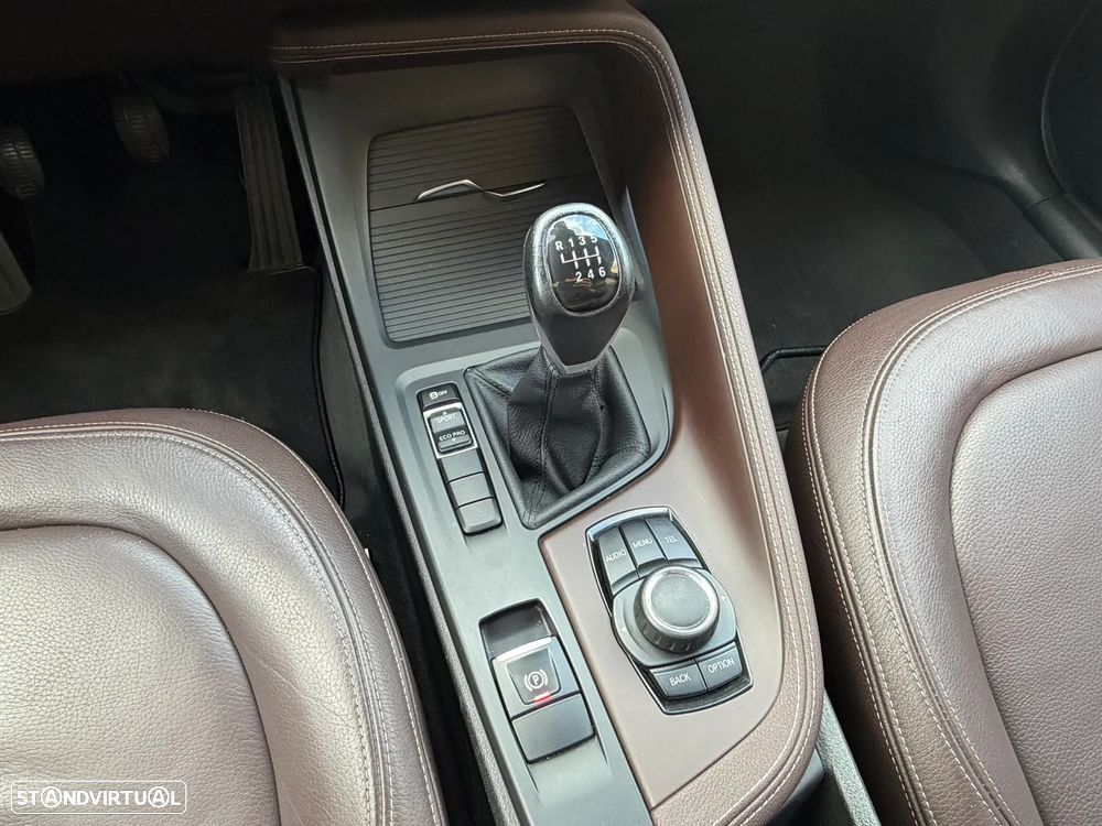 BMW X1 18 d sDrive xLine - 10