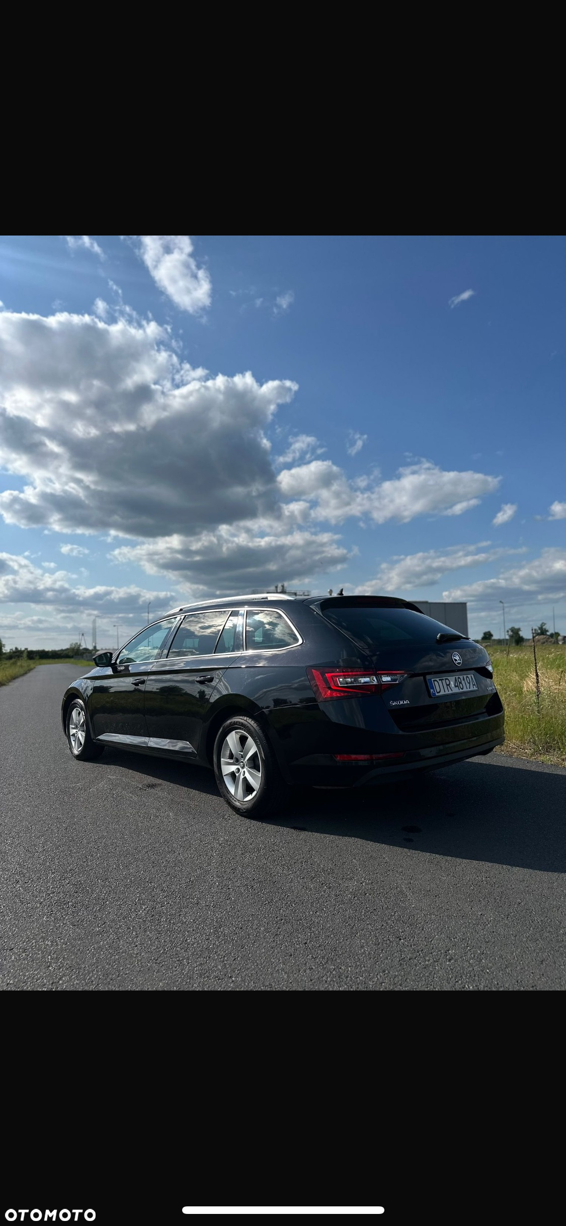 Skoda Superb Combi 2.0 TDI DSG Ambition - 4