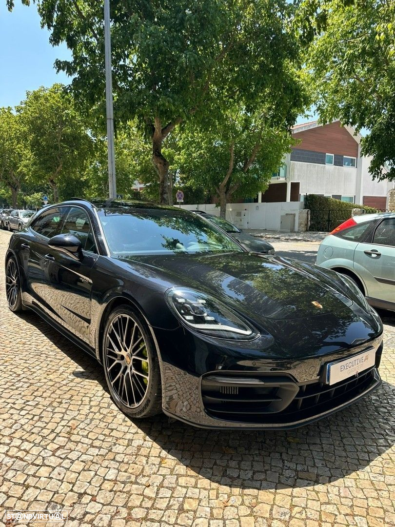 Porsche Panamera Sport Turismo 4 E-Hybrid - 2