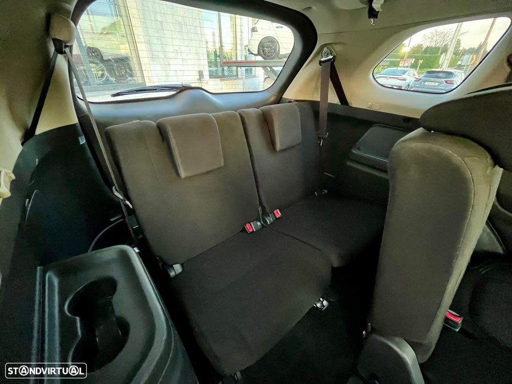 Mitsubishi Outlander 2.0 Kaiteki CVT - 16