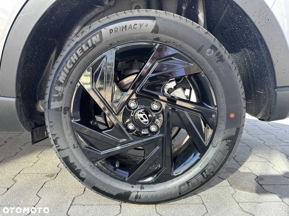 Hyundai Bayon 1.0 T-GDI Smart Black - 18