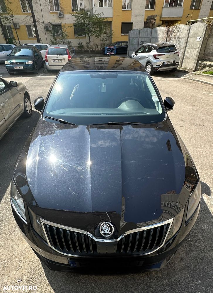 Skoda Octavia 2.0 TDI DSG Style - 2