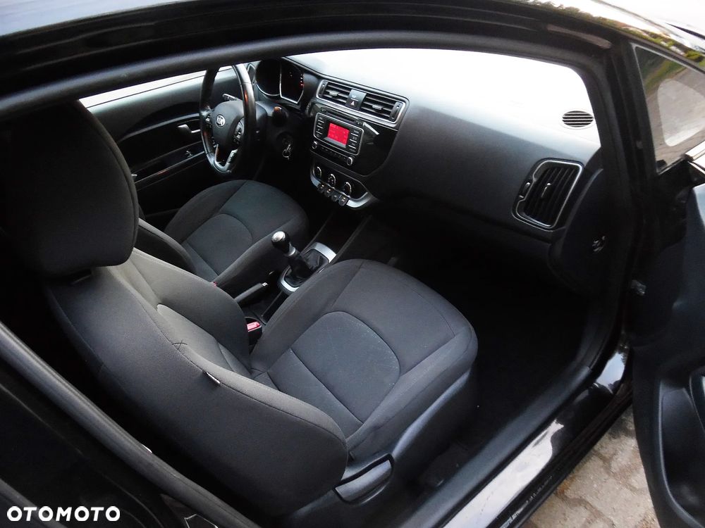 Kia Rio - 25