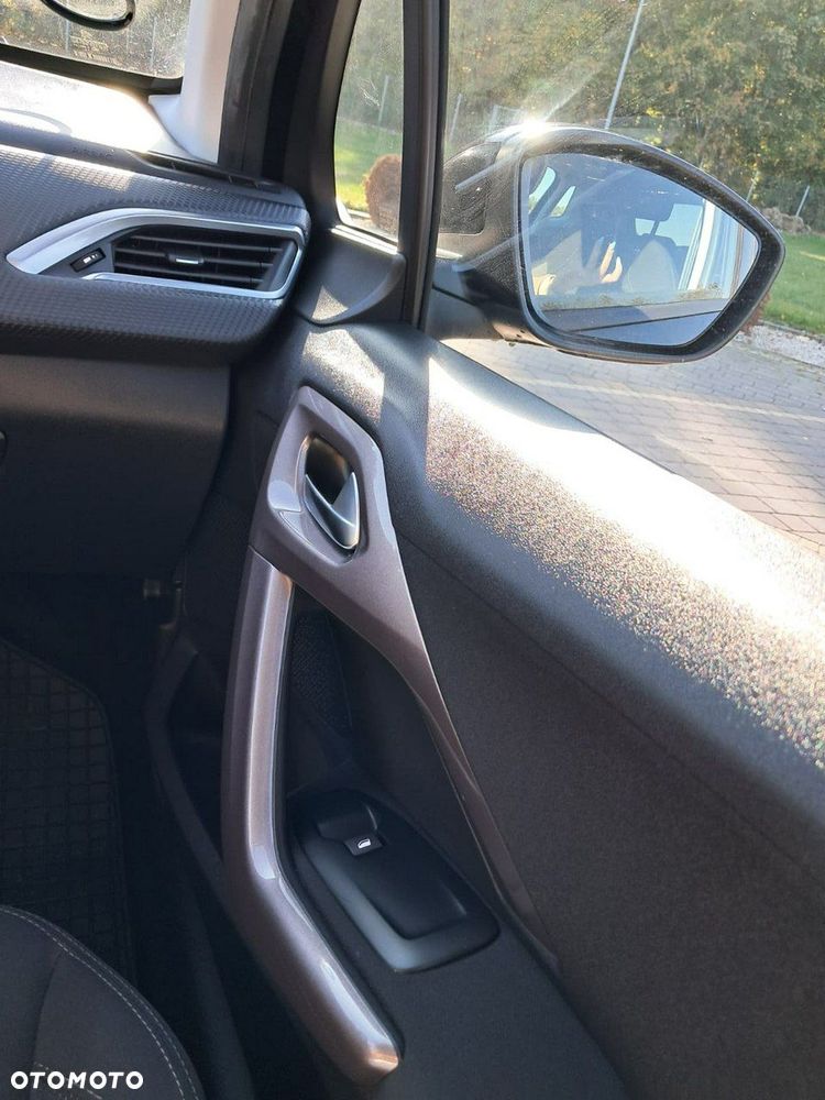Peugeot 2008 - 31