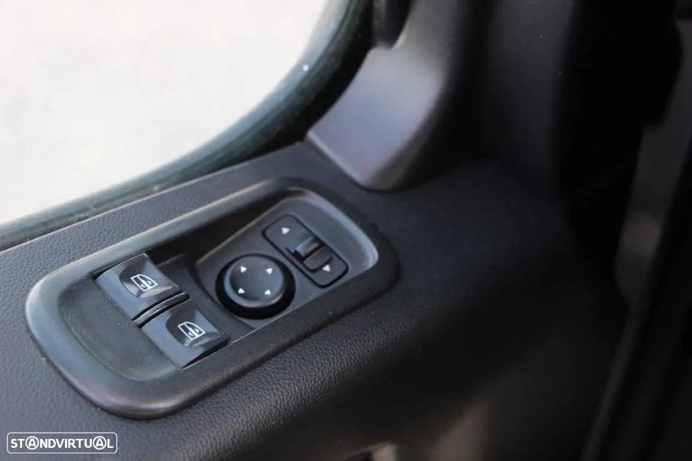 Opel Movano 2.3 CDTi L3H1 3.5T CD Rodado Duplo C/ Báscula - 14