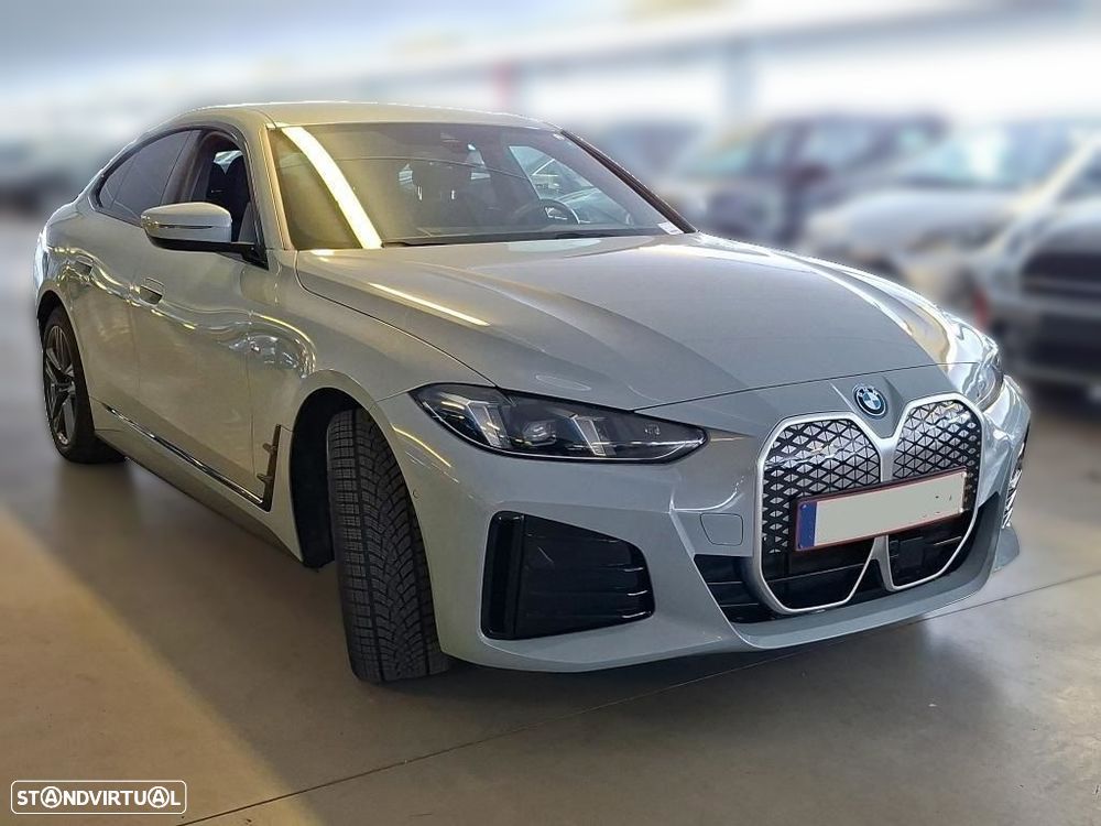 BMW i4 eDrive40 Pack Desportivo M - 3
