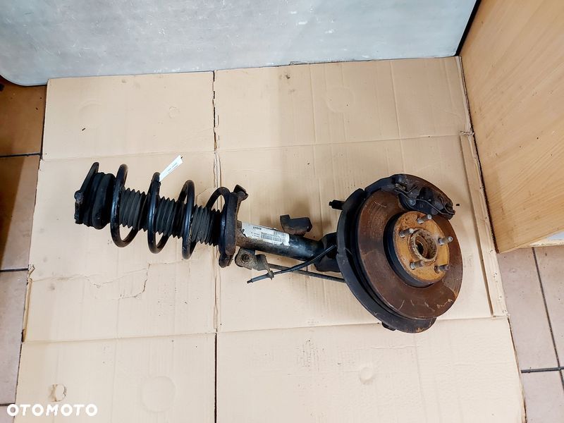 volvo c30 s40 ii 2.0 b 16v mcpherson prawy przód zwrotnica amortyzator 2582161 - 1