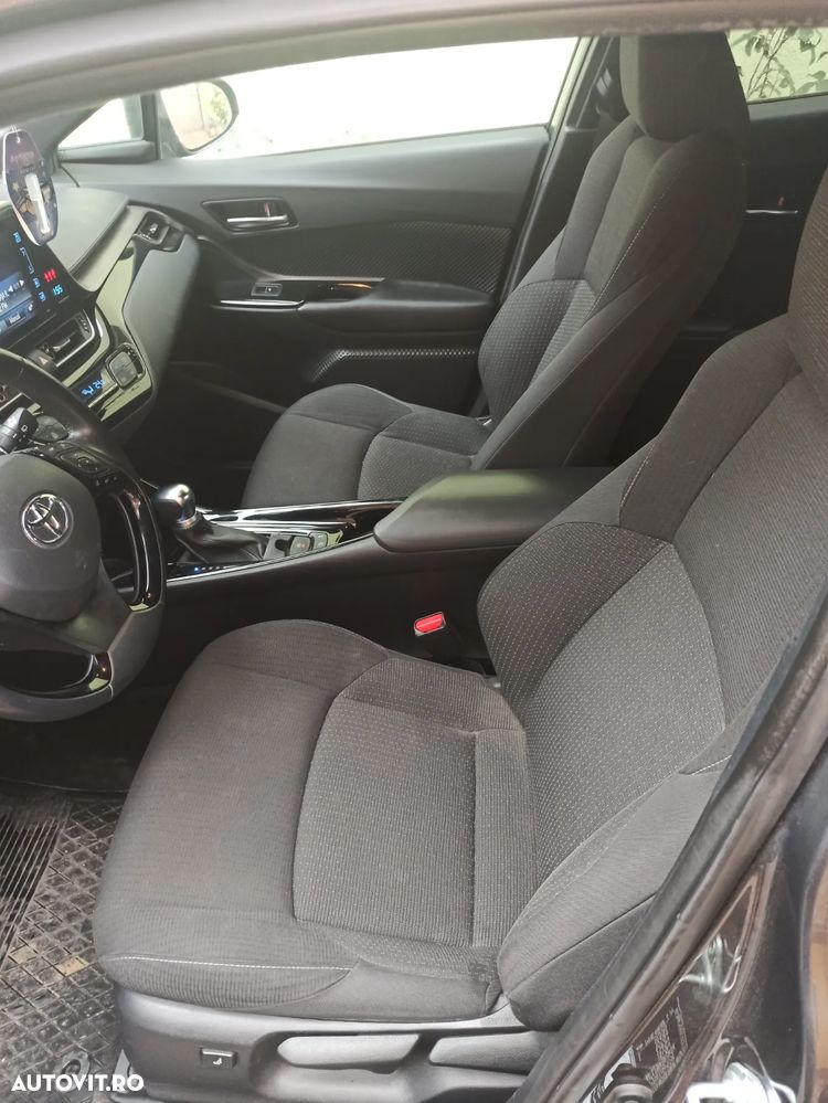 Toyota C-HR 1.8 HEV 140 CP 4x2 CVT Exclusive - 13