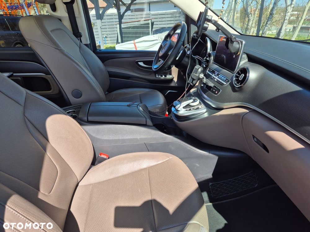 Mercedes-Benz Klasa V 300 d 4-Matic Avantgarde 9G-Tronic - 14