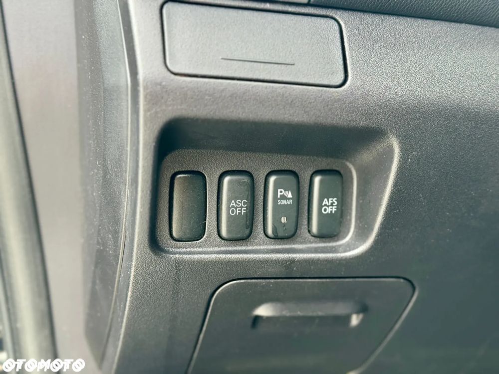 Mitsubishi Outlander 2.4 4WD CVT Intense - 19