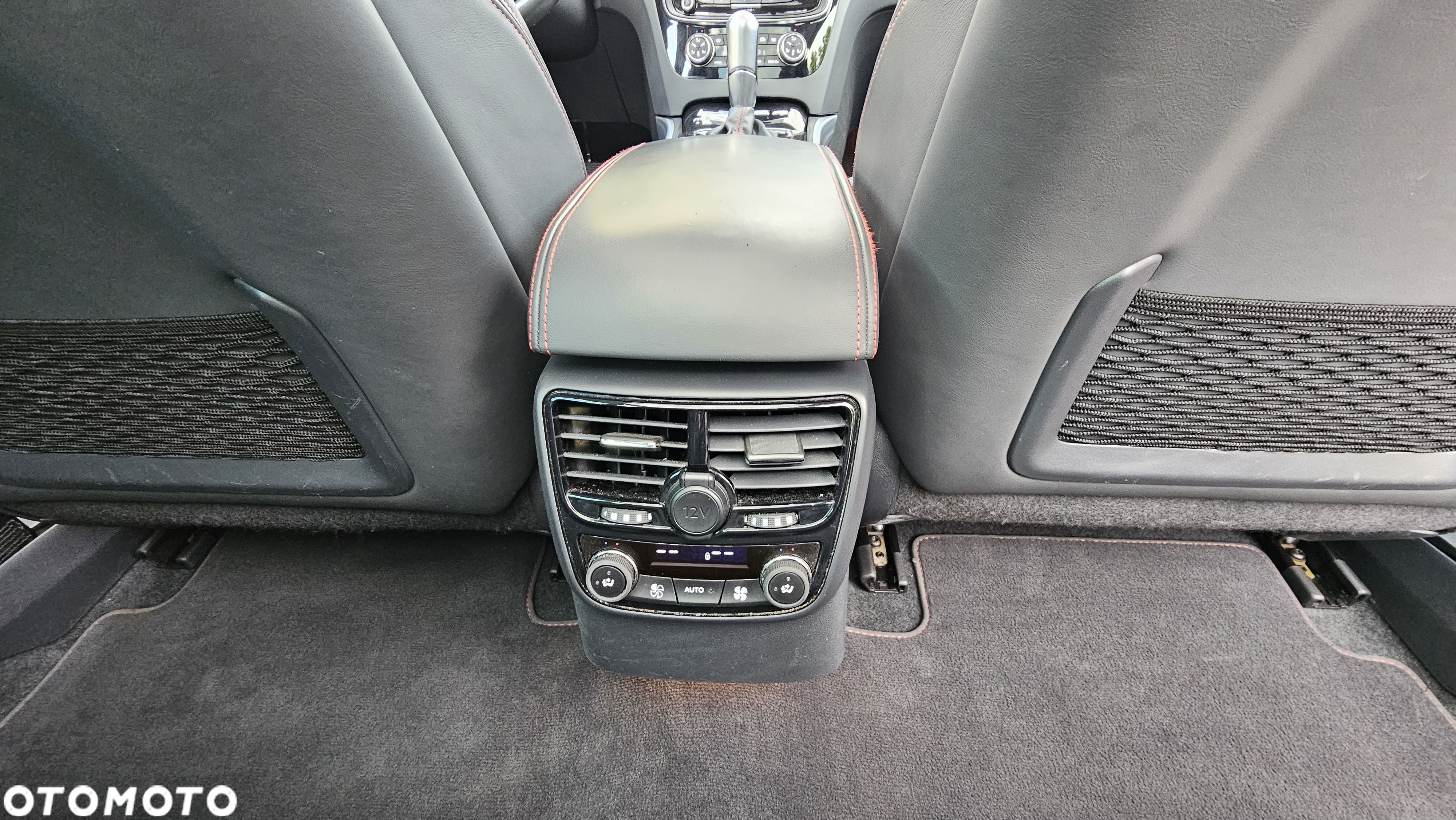 Peugeot 508 SW BlueHDi 180 EAT6 Stop&Start GT - 12