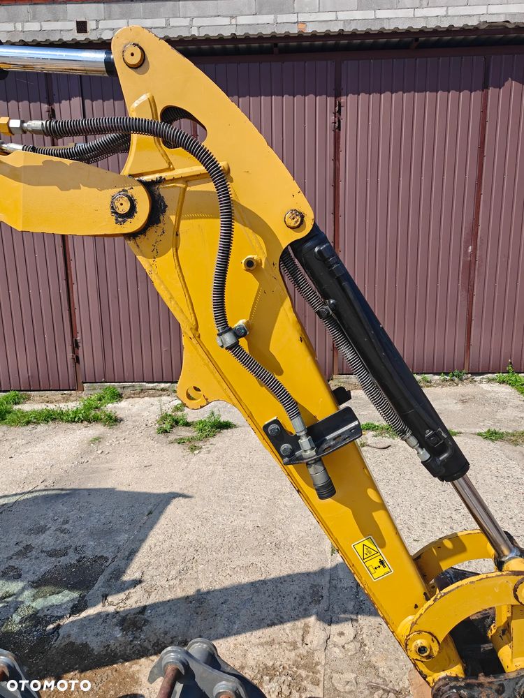 Caterpillar 302.7 - 25
