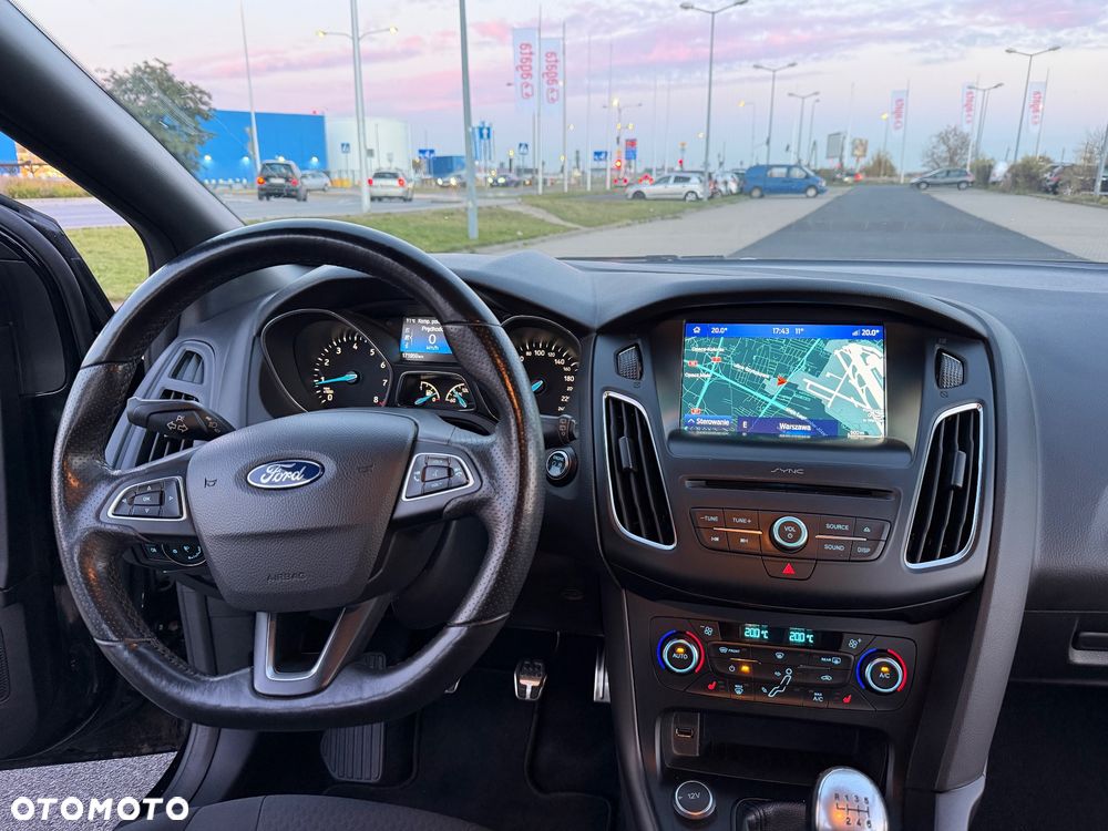 Ford Focus 1.0 EcoBoost ST-Line ASS - 19