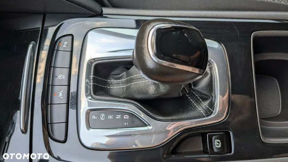 Opel Insignia 1.6 Automatik Edition - 29
