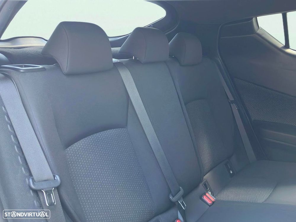 Toyota C-HR 1.8 HSD Comfort+P.Style - 17