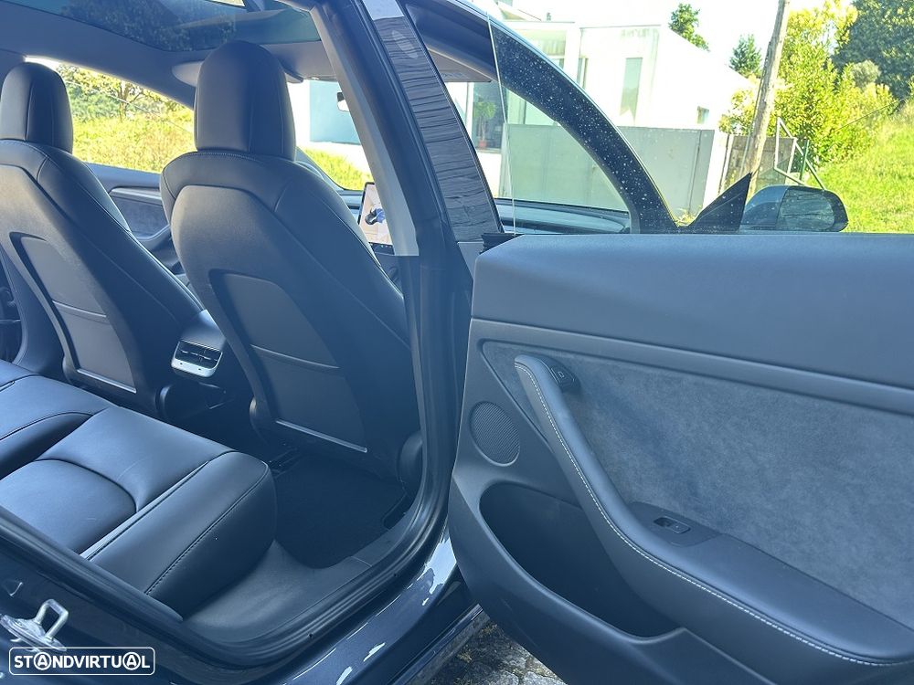 Tesla Model 3 Performance Dual Motor AWD - 17
