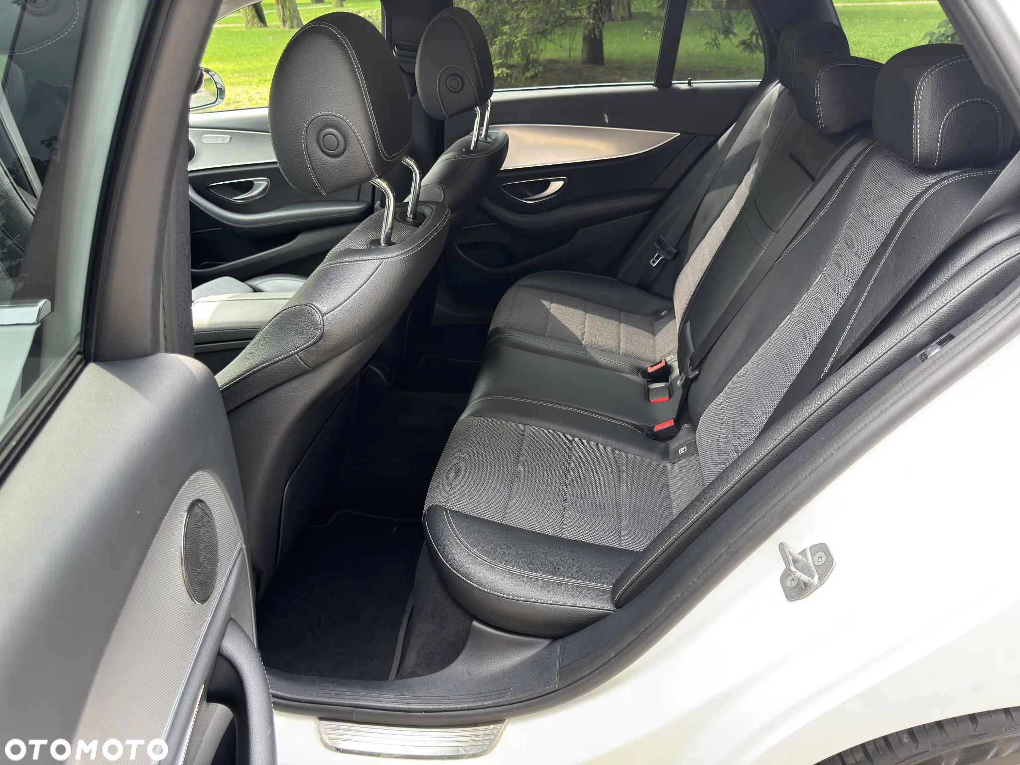 Mercedes-Benz Klasa E 220 d T 9G-TRONIC Avantgarde - 13