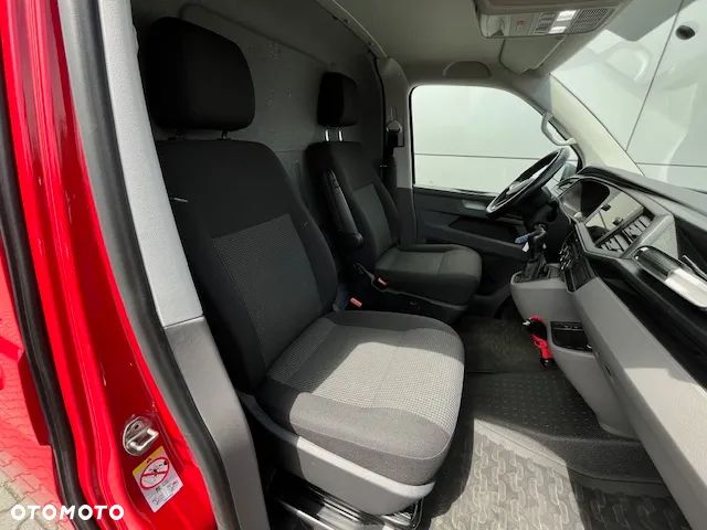 Volkswagen Transporter - 21