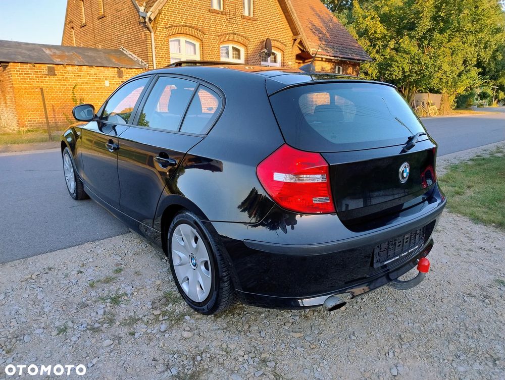 BMW Seria 1 118i - 3